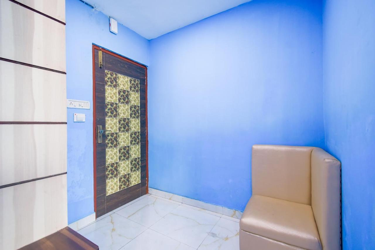 Hotel Blue Abedin Kolkata Bagian luar foto