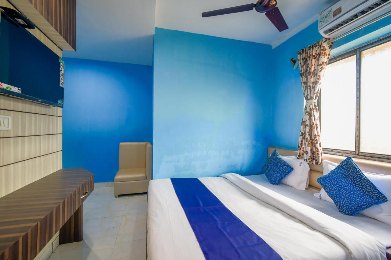 Hotel Blue Abedin Kolkata Bagian luar foto
