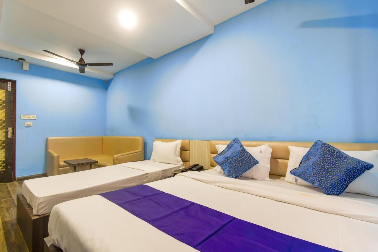 Hotel Blue Abedin Kolkata Bagian luar foto