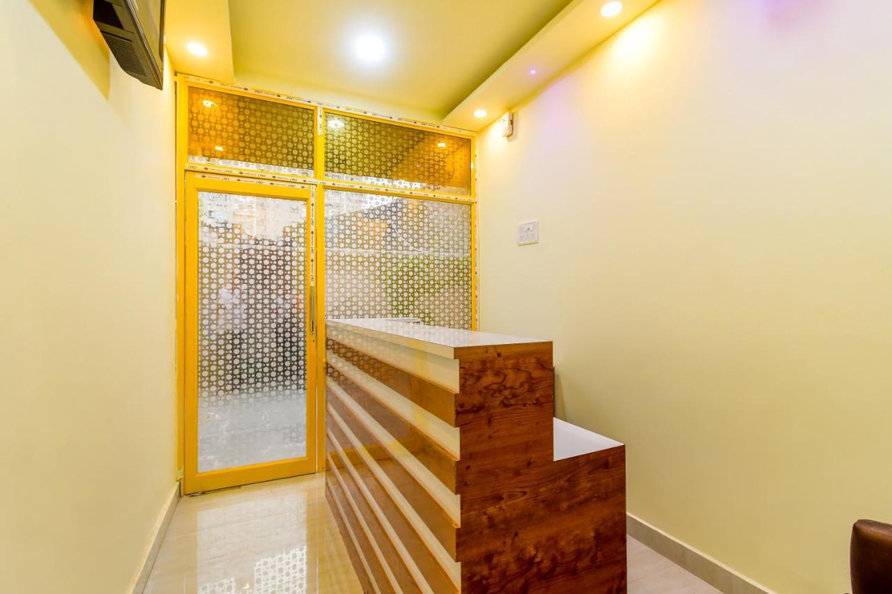 Hotel Blue Abedin Kolkata Bagian luar foto